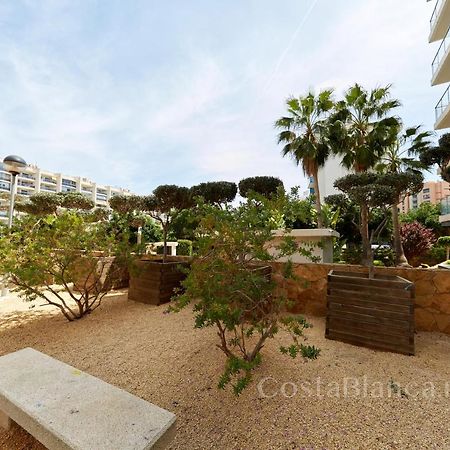 Luxurious, Newly-Renovated Large 2-Bedroom Condo By The Beach Benidorm Exteriör bild