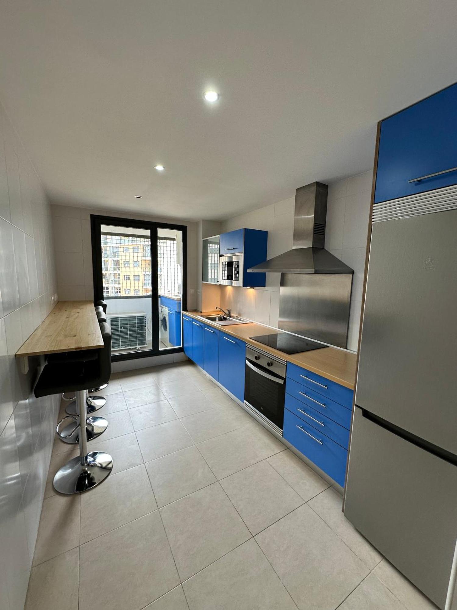 Luxurious, Newly-Renovated Large 2-Bedroom Condo By The Beach Benidorm Exteriör bild